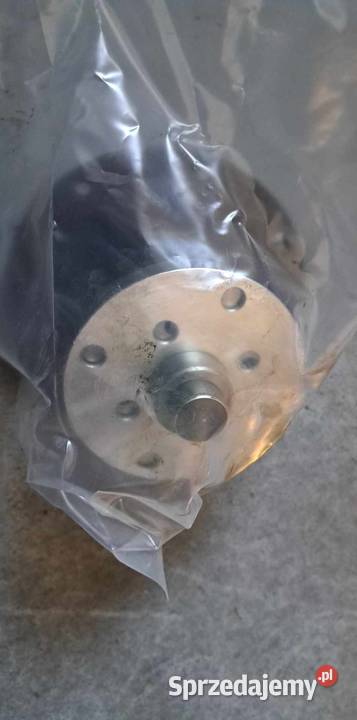 Pompa wody John Deere RE53757 RE41157 74712004 Bełżyce