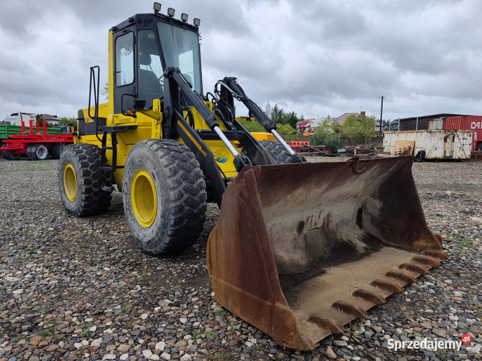 Ładowarka kołowa KOMATSU WA2501 130 1987r łódzkie Twardosławice