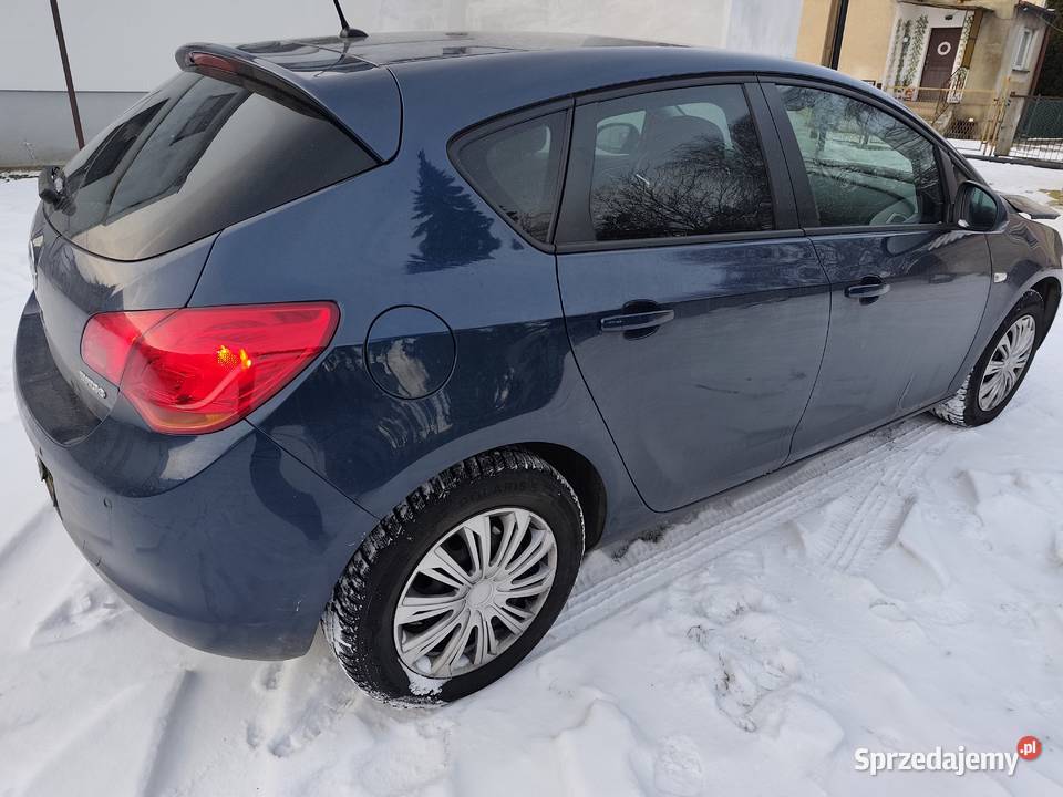 Opel Astra J 14 Turbo 140 2011 210 Kostrzyn