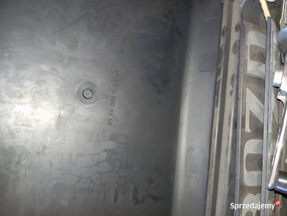 Schowek Mercedes 123 osobowe Schowki, półki Lublin