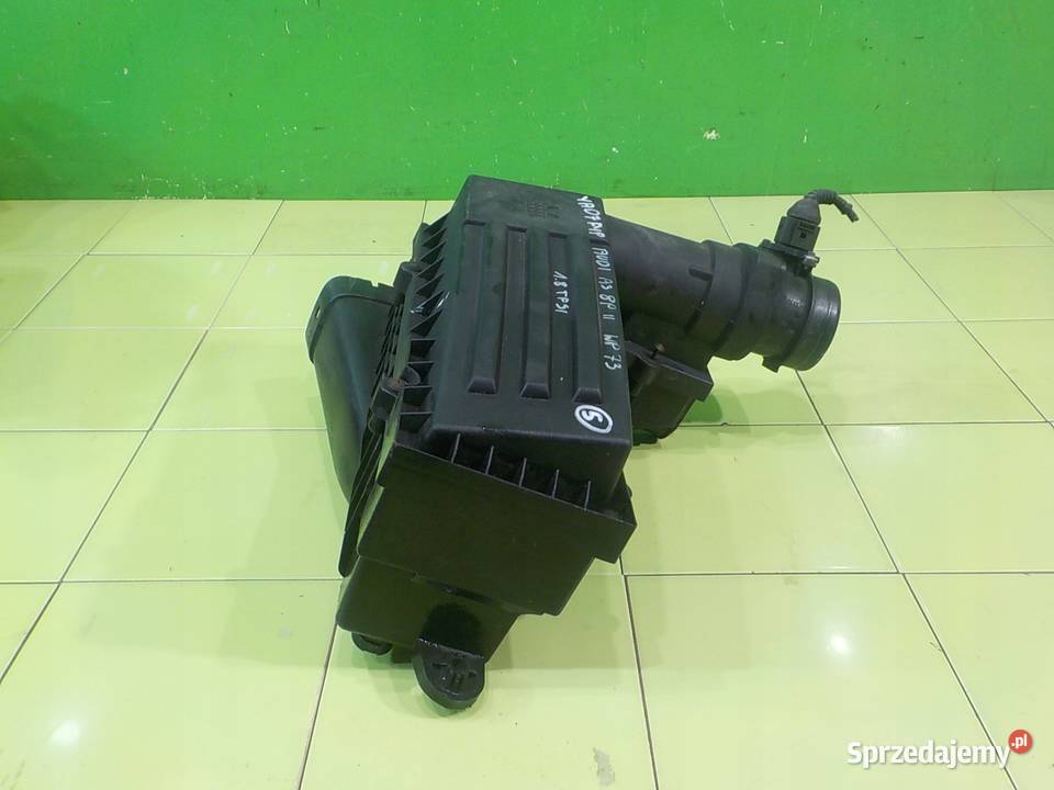 AUDI A3 8P II 18 TFSI 07r obudowa filtra