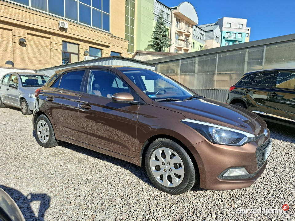 Hyundai i20 14 benz AUTOMAT Salon Polska 100 przyciemniane szyby mazowieckie Warszawa