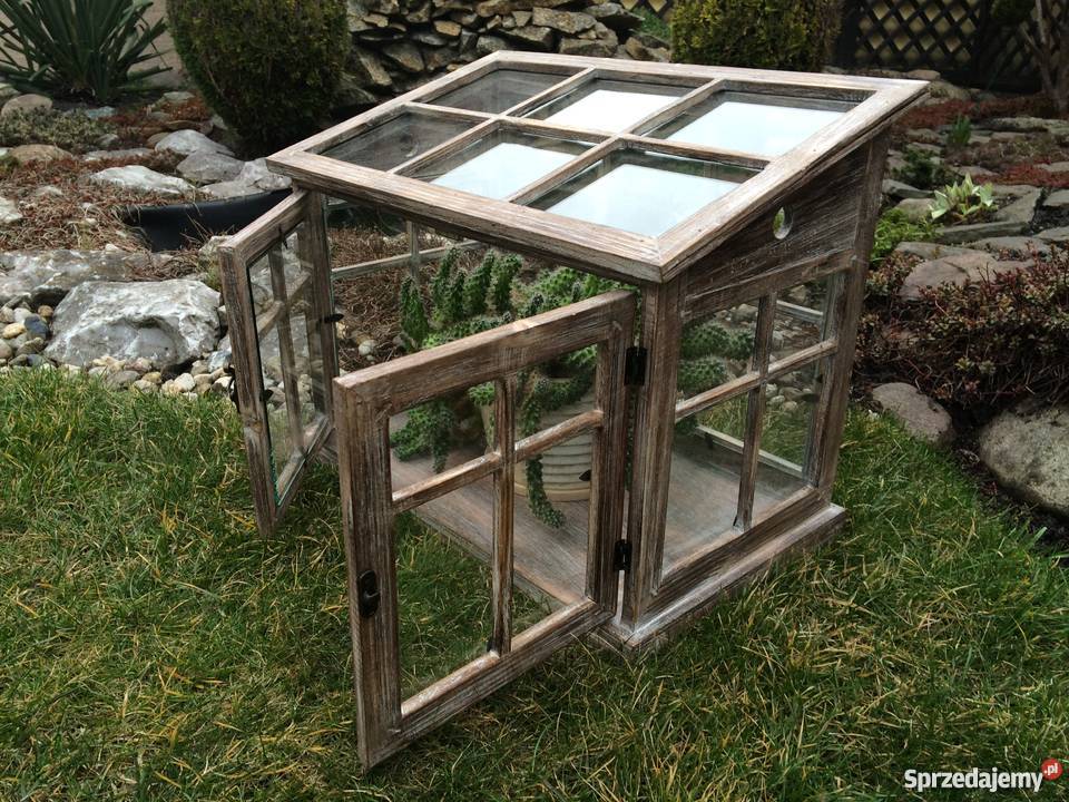 Piękna drewniana mini szklarnialampion wys 37