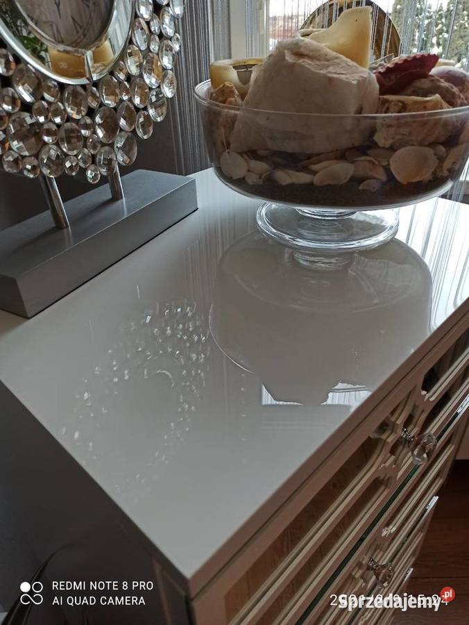 Komoda lustrzana biała glamour 4 szuflady małopolskie Nowy Sącz