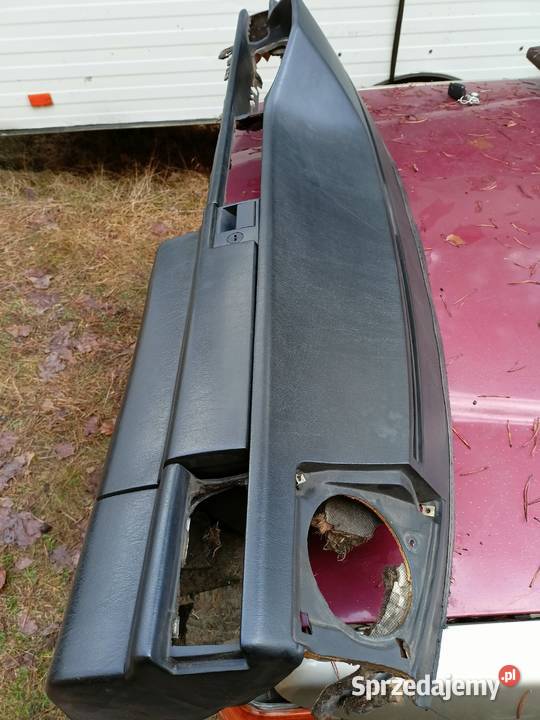 Mercedes W124 deska rozdzielcza bez drewna Wyposażenie wnętrza Skarżysko-Kamienna sprzedam