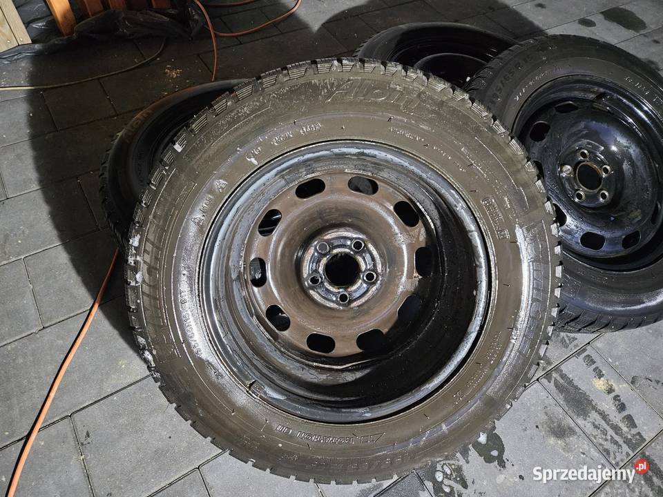 Koła opony zimowe Michelin 19565R15 felgi Łomża