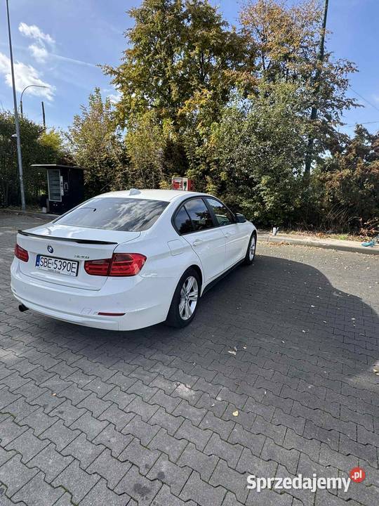 BMW 320i F30 Sedan benzyna Będzin