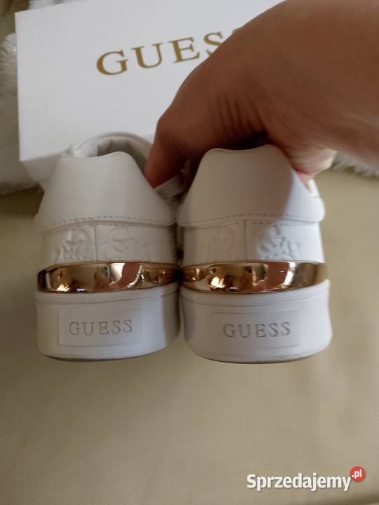 Guess białe sneakersy BONNY rozmiar 37 Olkusz