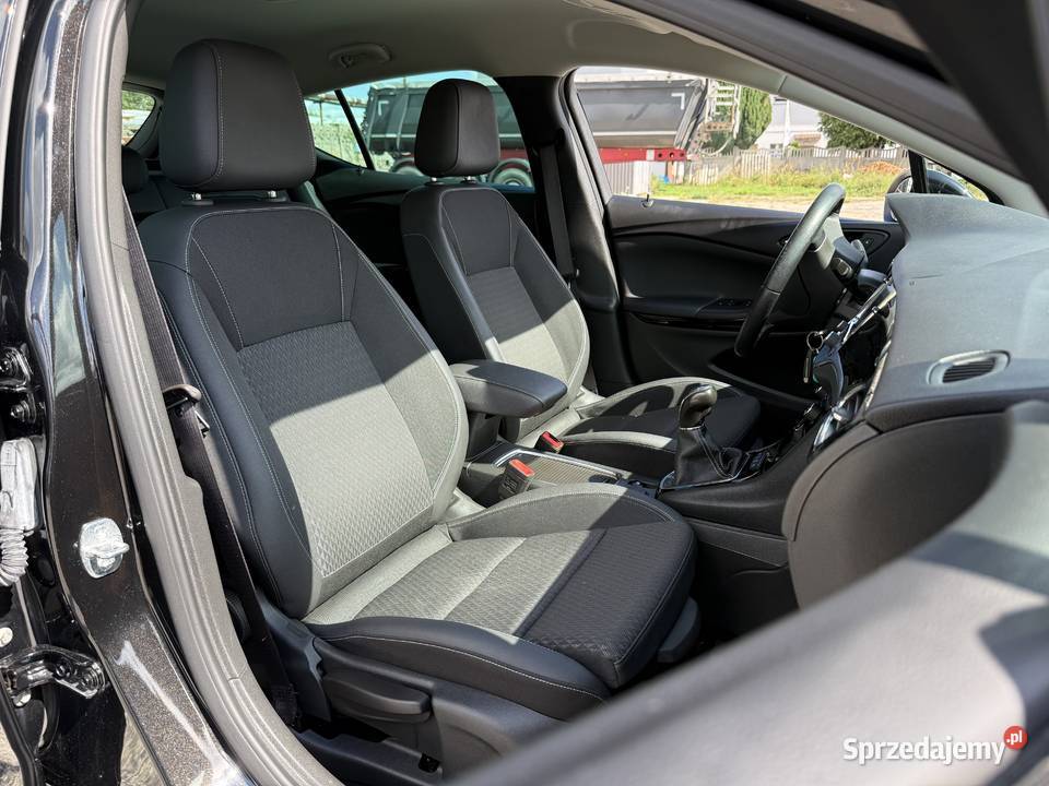 Opel Astra 14 BENZYNA Klimatronik Nawigacja gniazdo USB Konin