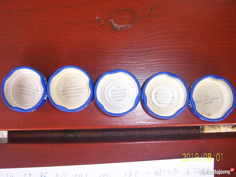 Tarczyn zakrętki nakrętki kapsle napisy kolekcja Kielce