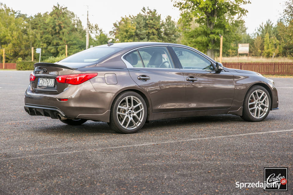 Infiniti Q50 hybrid 2014 AWD niski przebieg Rogowo