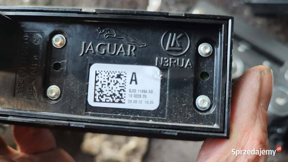 panel klapy bj3211654ab land rover evoque I Książ Wielkopolski