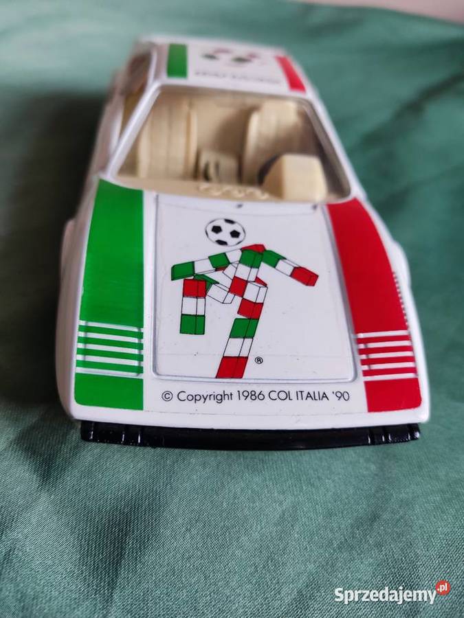 Model samochodu 124 Ferrari 308 GTB Italia 1990 Modelarstwo Głuchołazy sprzedam