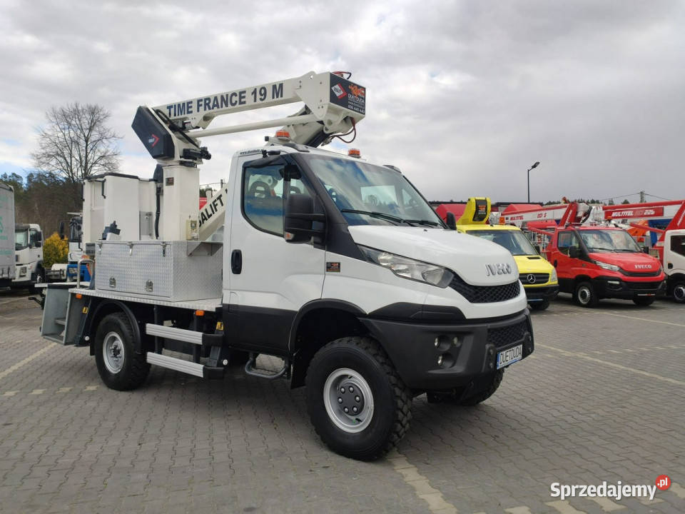 Iveco Daily 55S17W 4x4 Zwyżka 19m Versalift Lat immobilizer świętokrzyskie Widełki
