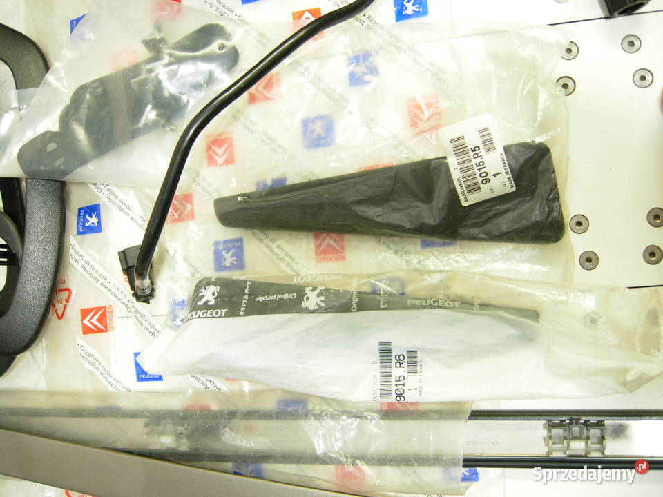 Peugeot 307 plastiki klamki przyciski Części samochodowe Warszawa