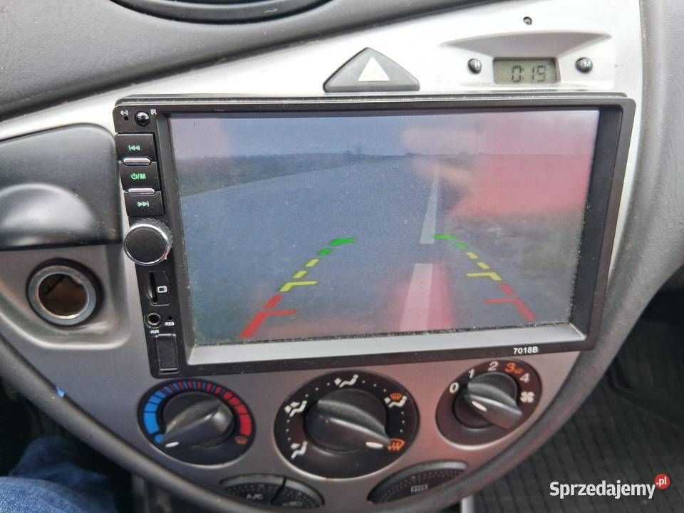 Ford Focus 2004rBęzynaklima sprawna nowe opony benzyna Strzelin