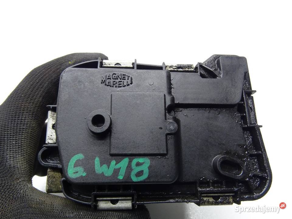 PRZEPUSTNICA POWIETRZA 03F133062 12 TSI VW GOLF