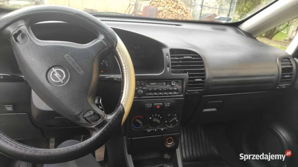 opel zafira Łopuszka Mała