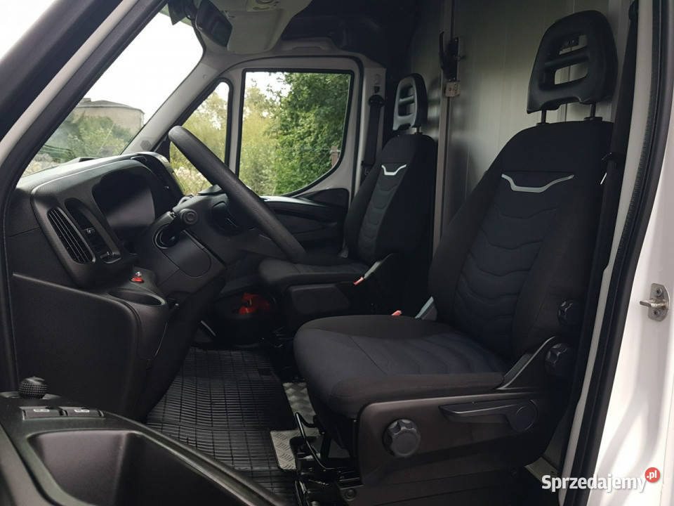 Iveco Daily KONTENER NISKOPODŁOGOWY 443x223x242 Poręba