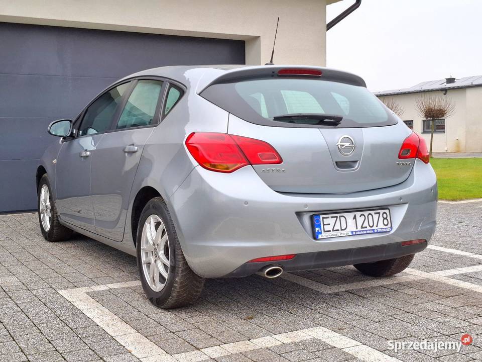 Podgrzewane fotele i kierownica klimatronik radio łódzkie Zduńska Wola