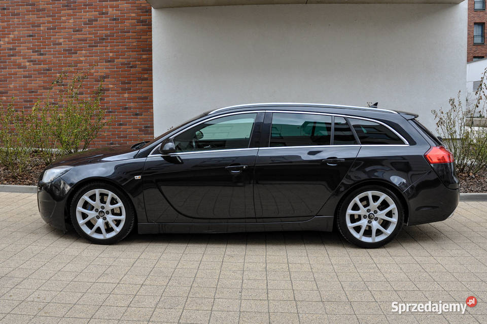 Opel Insignia 28T 325 2011 r Automat 4x4 OPC Wrocław