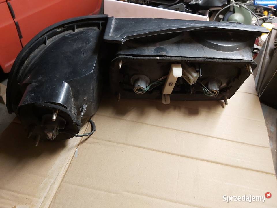 Lampa tylna Mitsubishi Eclipse prawa Toruń sprzedam
