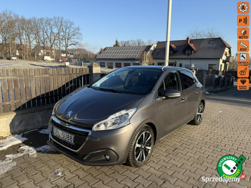 Peugeot 208 12 110 automatic 67 salon Polska I aluminiowe felgi Bolesławiec