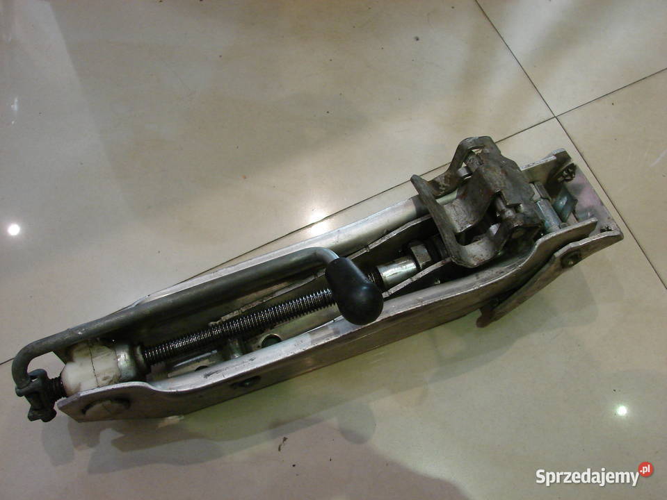 Lewarek samochodowy audi a3 a4 a6 vw golf passat Starogard Gdański