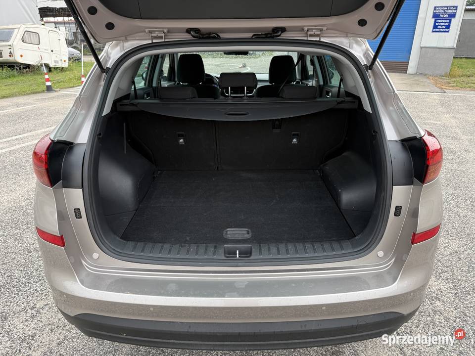 Hyundai Tucson 16 BENZYNA Klimatronik Nawigacja Konin