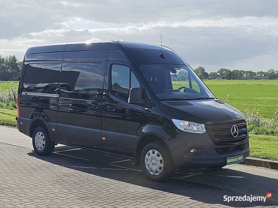 MercedesBenz SPRINTER 317 L2H2 RWD Mbux AC