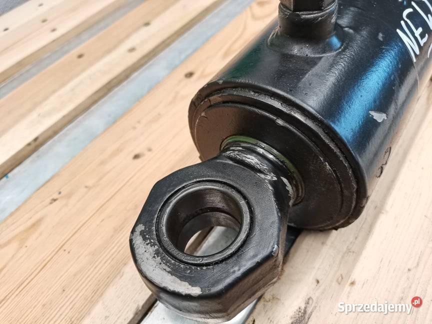 Siłownik podnośnika Holland TM 190 Wilkowo sprzedam