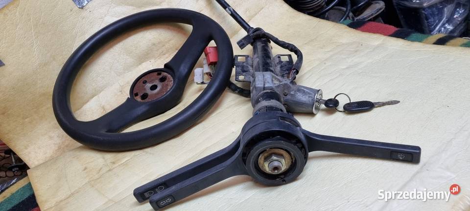 Fiat 126 kierownica plus stacyjka z kluczykami Zabrze