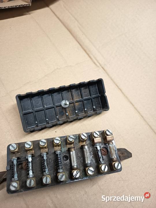 Puszka bezpieczników warszawa m20 223 pabieda śląskie Gostyń