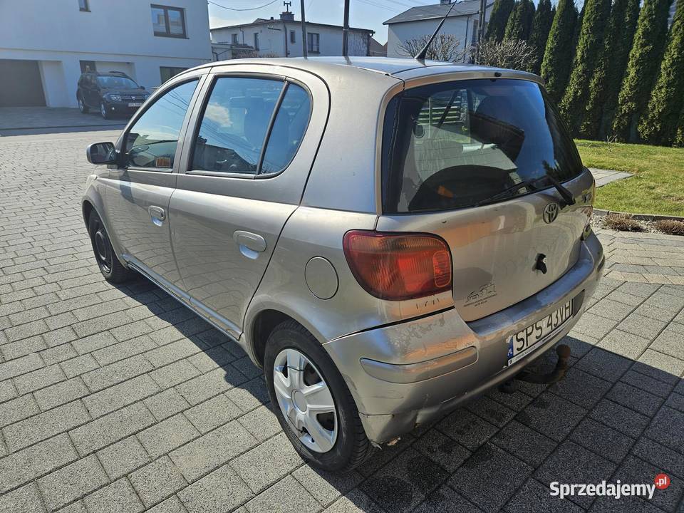 Yaris prywatnie NOWE OPONY Pszczyna