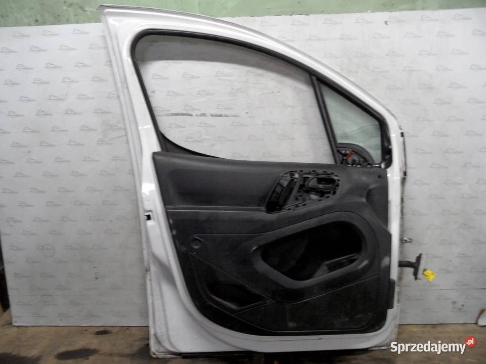 PEUGEOT PARTNER II 09r drzwi lewe przód świętokrzyskie