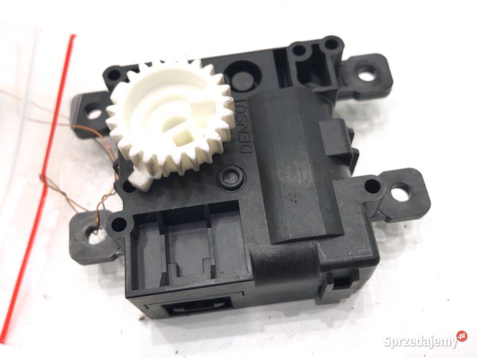 SILNIK NAGRZEWNICY TOYOTA AE0638002242 COROLLA osobowe