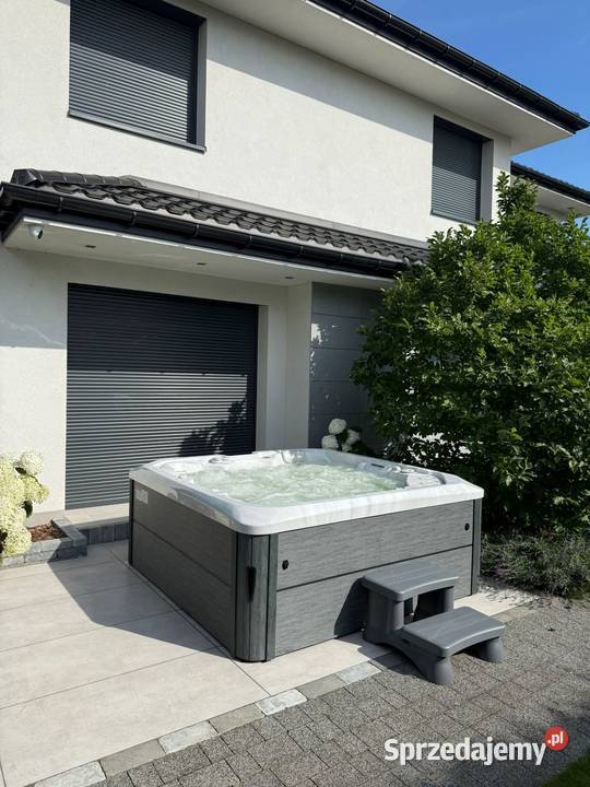 Jacuzi ogrodowe Classic 63 dysz dostępne ręki Warszawa