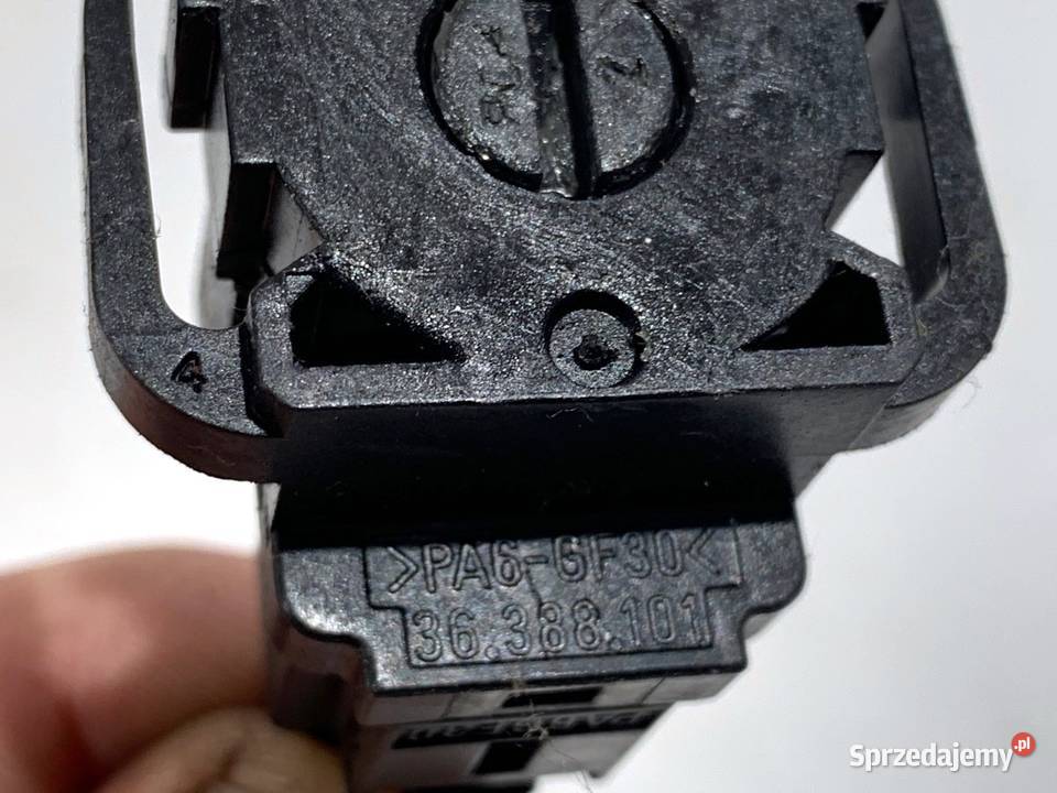 KOSTKA STACYJKI PEUGEOT 207 14 72 0615 ZŁĄCZE osobowe