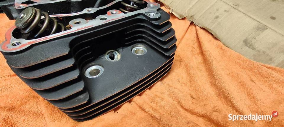 Głowica Harley Daivdoson 103 cubic przód 1700 Cylindry, głowice, pierścienie Orzesze