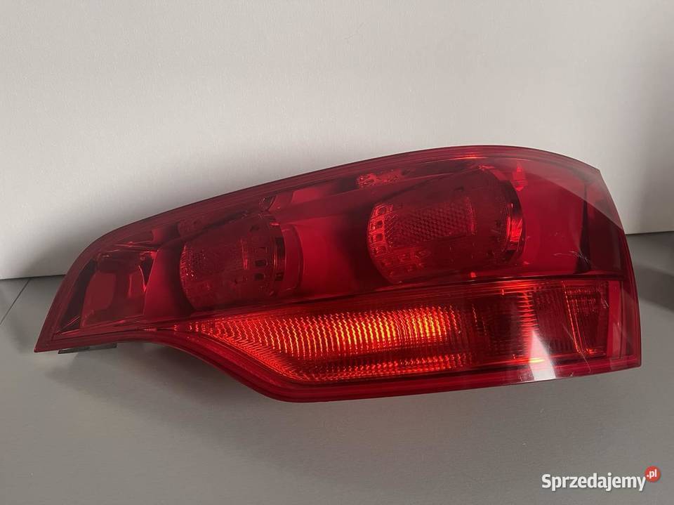 AUDI Q7 PRAWA LAMPA  TYŁ wielkopolskie