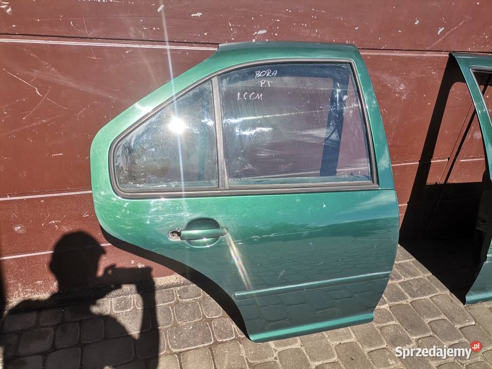 VW BORA DRZWI PRAWY TYŁ Drzwi Nowy Sącz