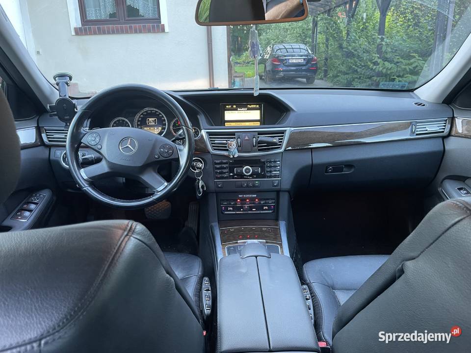 MercedesBenz E250 W212 2012 r 4matic Tomaszkowo