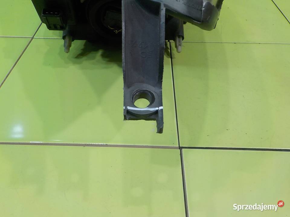 NISSAN NOTE I E11 LIFT 16 B 11r 5D lampa prawa Suków