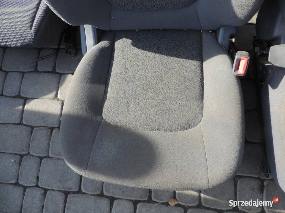 FOTEL LEWY PRAWY PRZÓD KIEROWCY KIA CERATO osobowe Wyposażenie wnętrza Nowy Sącz