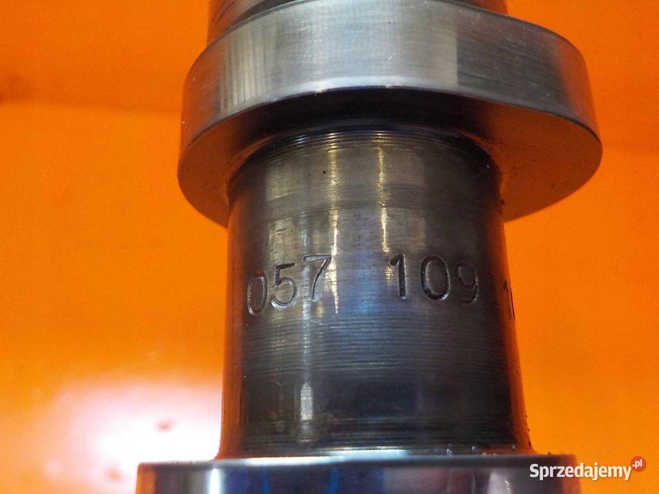 AUDI A8 D3 40 TDI 05r walek rozrzadu 057109102AR
