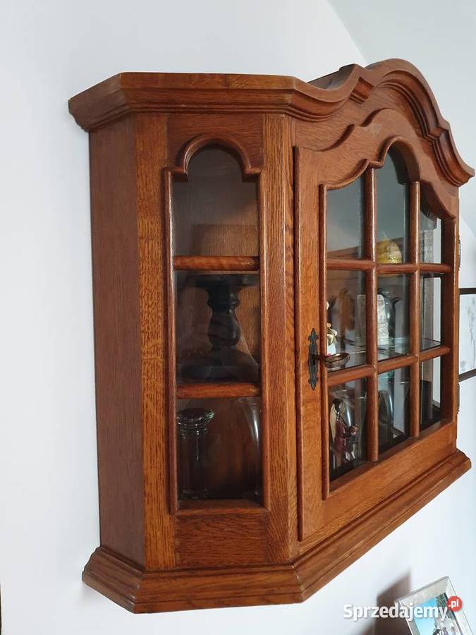 Sprzedam drewnianą witrynę wiszącą 91cm Baldram