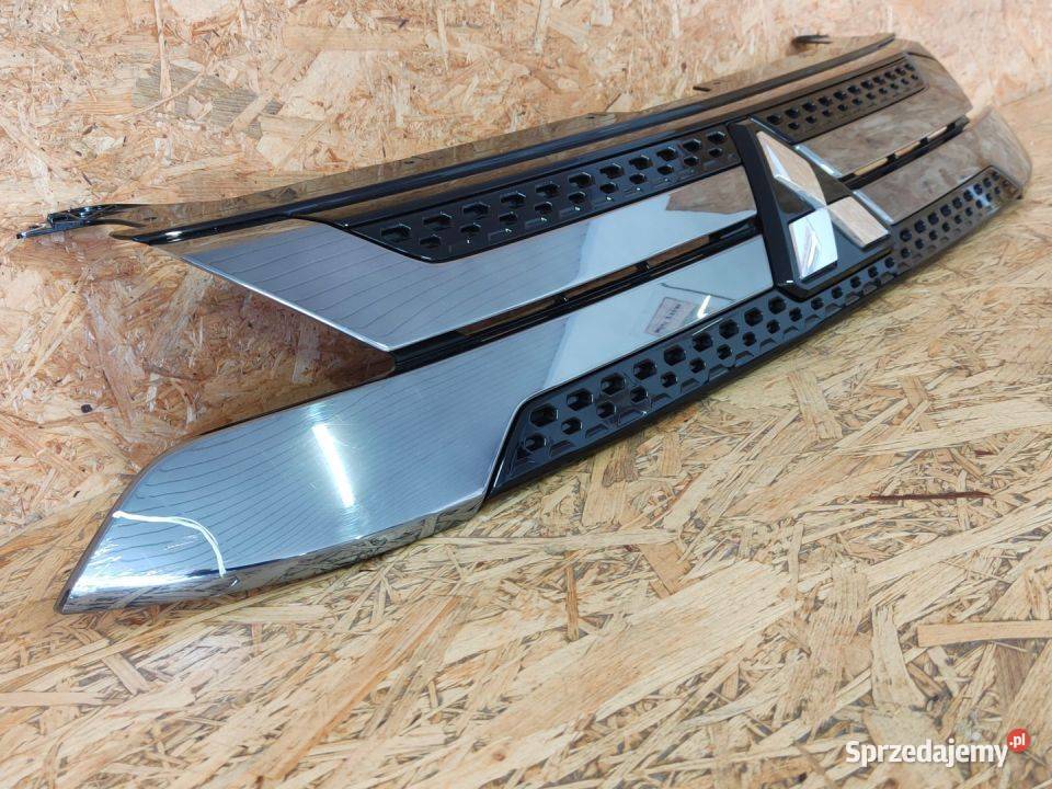 MITSUBISHI OUTLANDER III LIFT 18 ATRAPA GRILL osobowe Pleszew