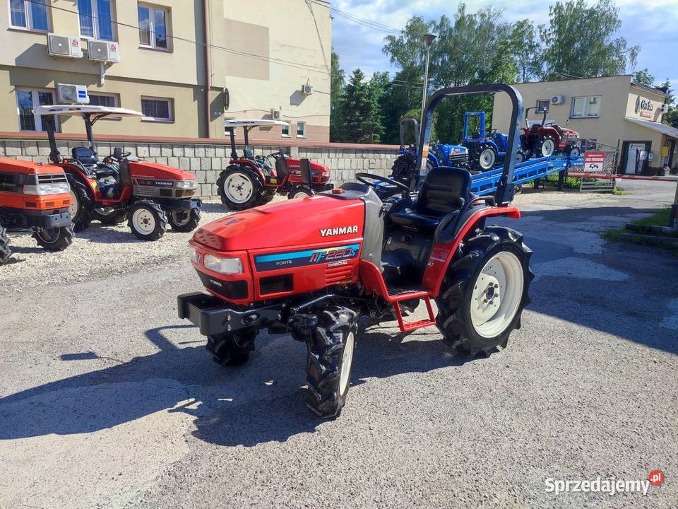 Traktorek Japoński YANMAR AF 220 o mocy 20 4X4 Brzozów