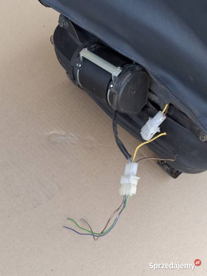 MERCEDES ATEGO FOTEL KIEROWCY LEWY PNEUMATYCZNY Bieleń