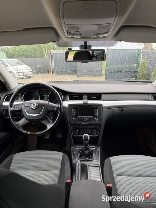 Skoda Superb 2011r 16TDi 105 232 GWARANCJARATY Kombi Nochowo sprzedam
